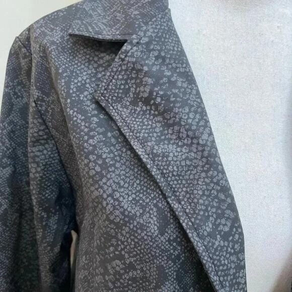 Vintage 1980s-90s Black & Gray Snake-Reptile Print Trench Coat - Picture 8 of 11